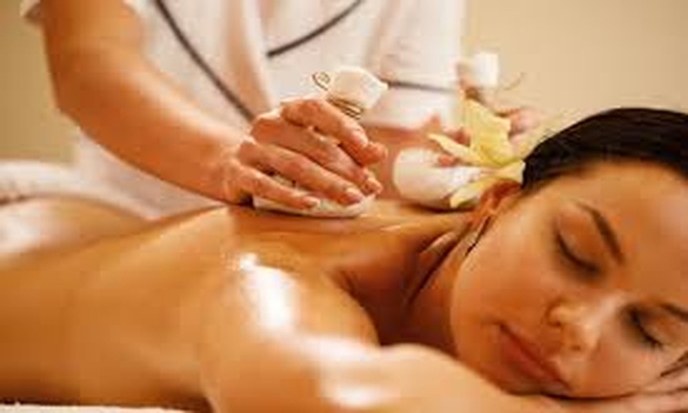 What Makes a Lymphatic Drainage Massage “Good”? Most People Ask the Wrong Question.